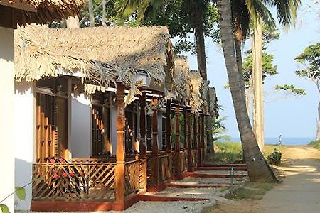 Pearl Park Beach Resort Lakshmanpur Exteriör bild