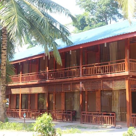 Pearl Park Beach Resort Lakshmanpur Exteriör bild