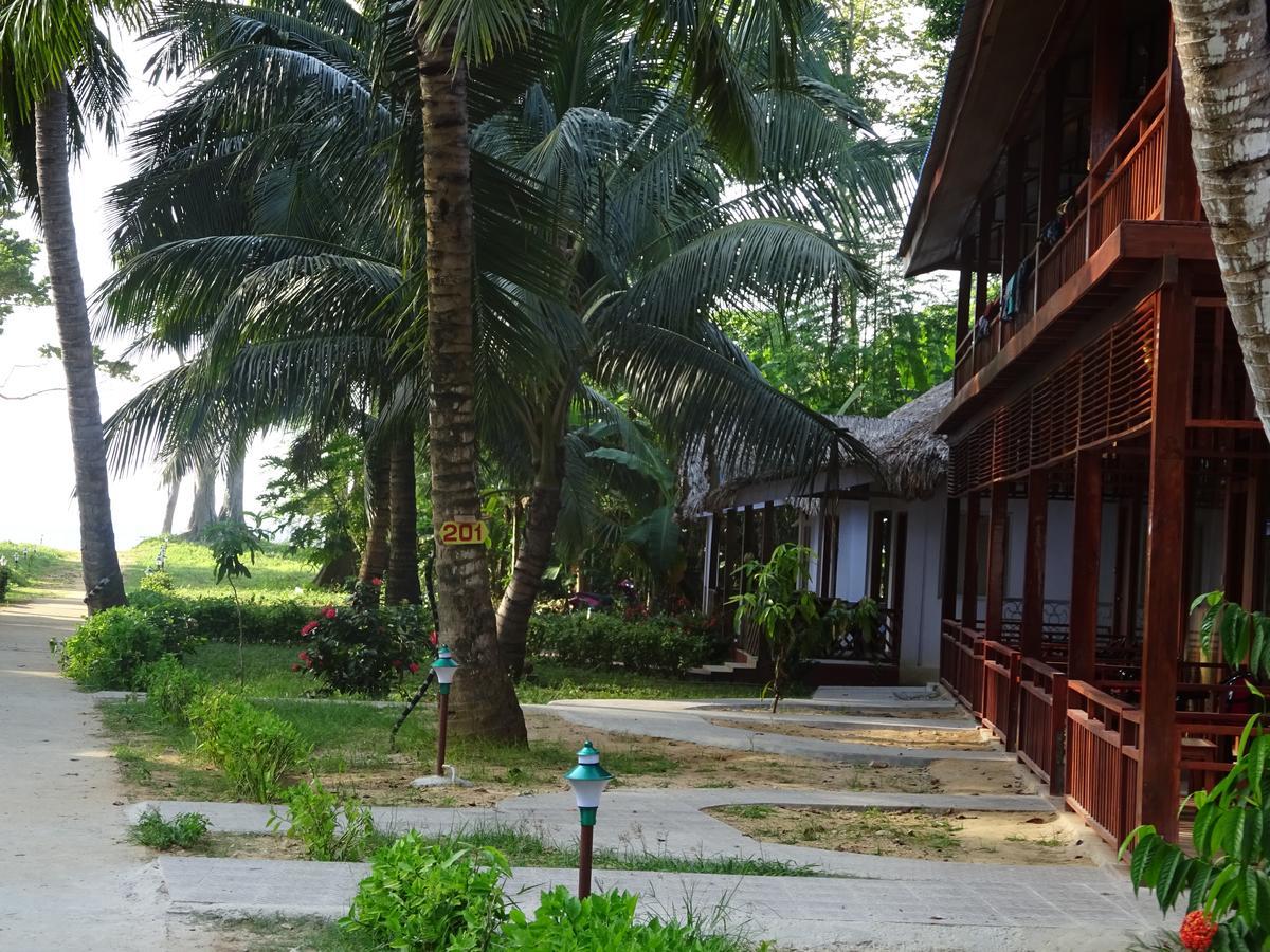 Pearl Park Beach Resort Lakshmanpur Exteriör bild