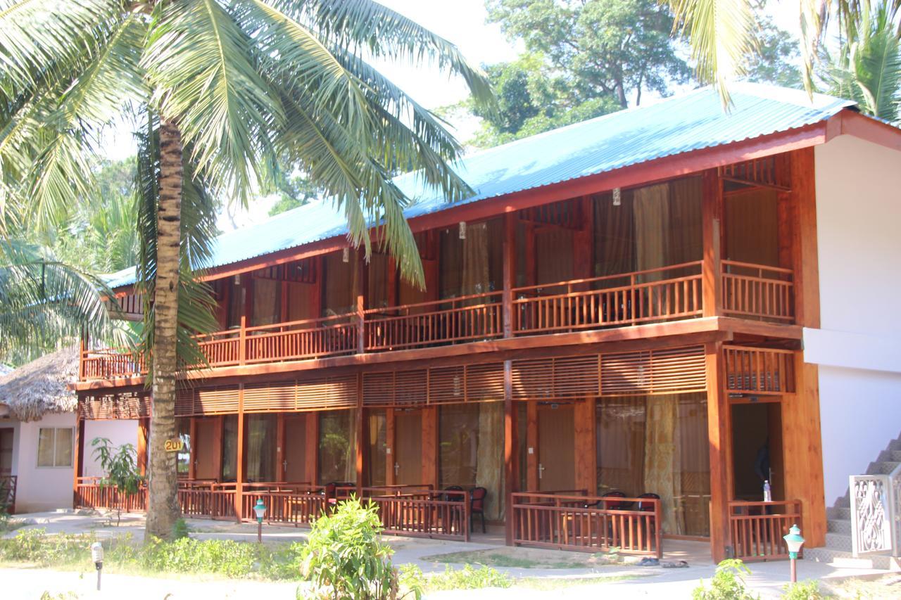 Pearl Park Beach Resort Lakshmanpur Exteriör bild